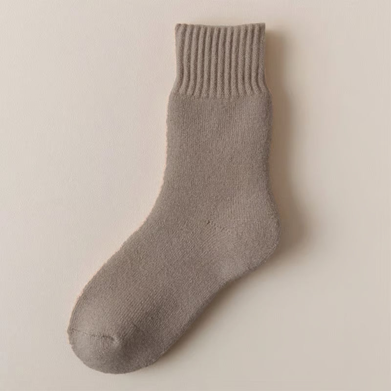 Women's Solid Mid-calf Socks